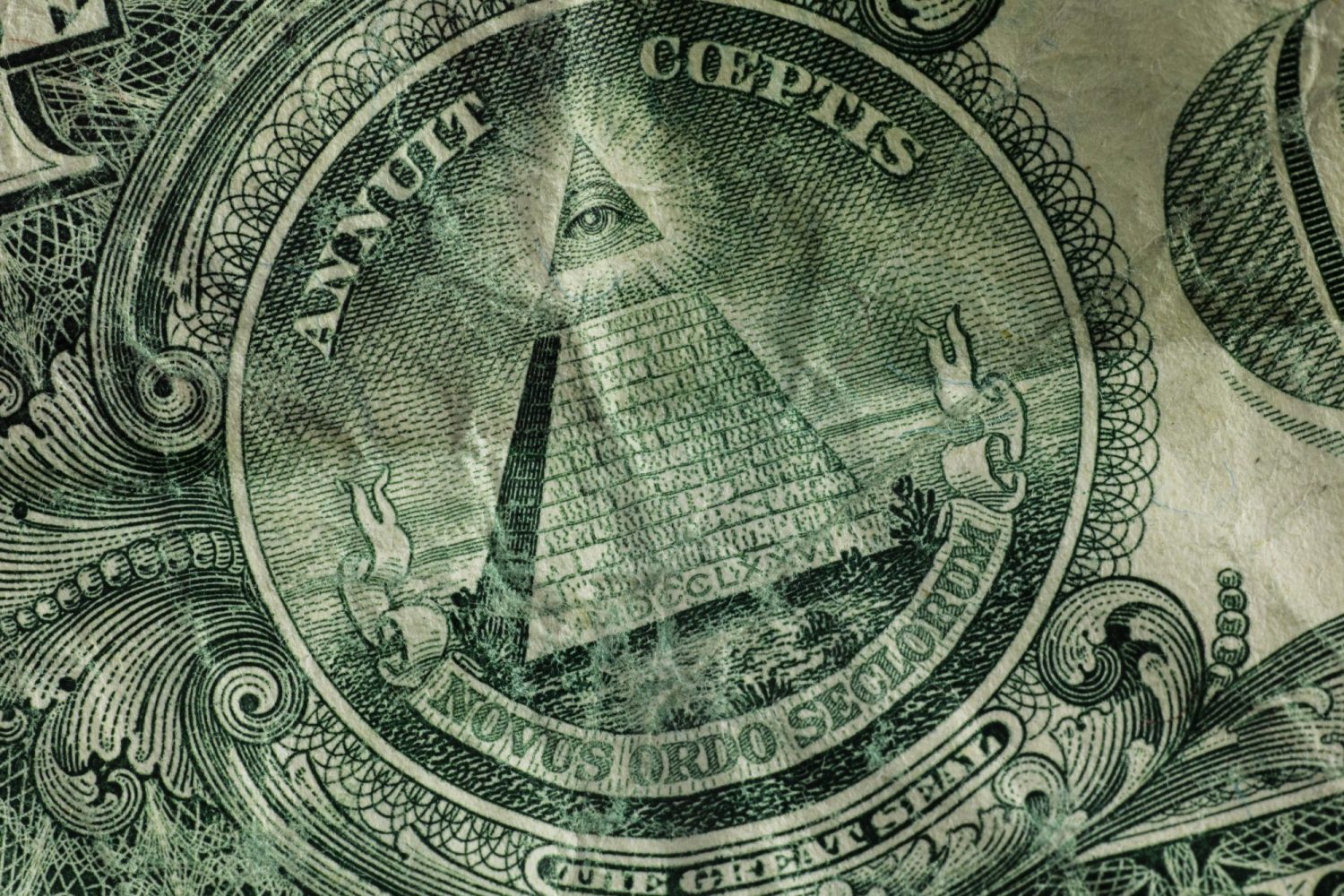 Ernest Mag Complots Illuminatis