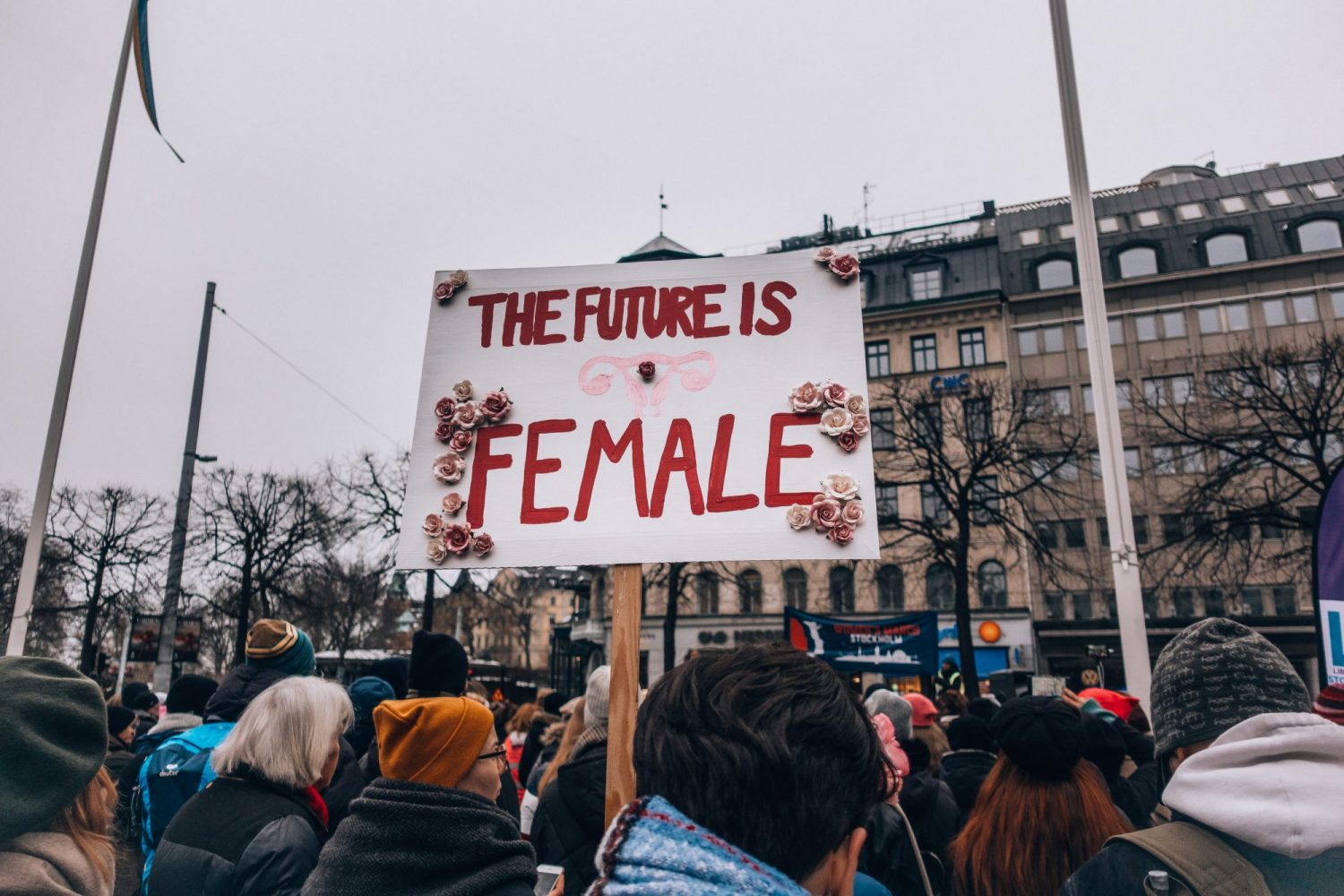Lindsey Lamont HUWINRMPvsc Unsplash