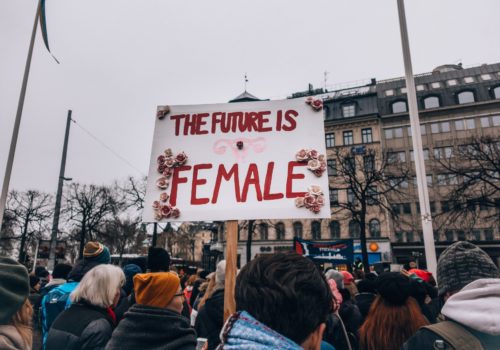 Lindsey Lamont HUWINRMPvsc Unsplash